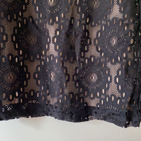 2/$20 Fitted black flowery dress - Picture 4 of 5